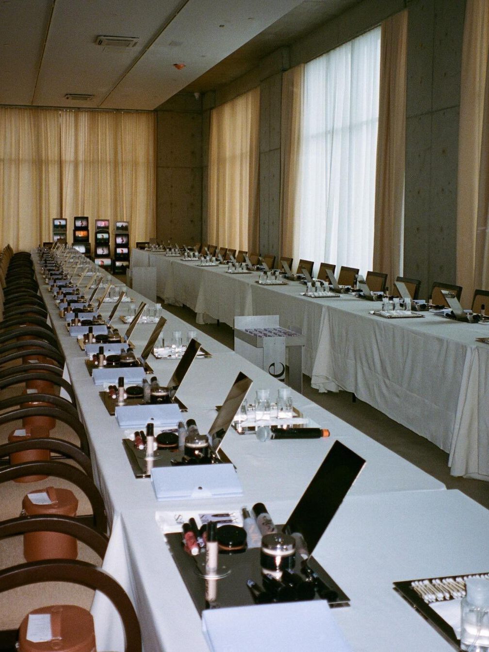 Evento para pruebas de producto en equipos internos de empresa